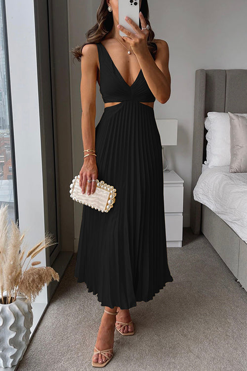 ELANIA | ELEGANT PLEATED MAXI DRESS