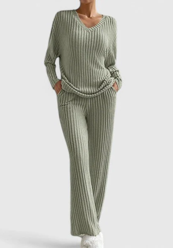 LIV | TUMMY COVERING COMFY KNIT LOUNGE SET