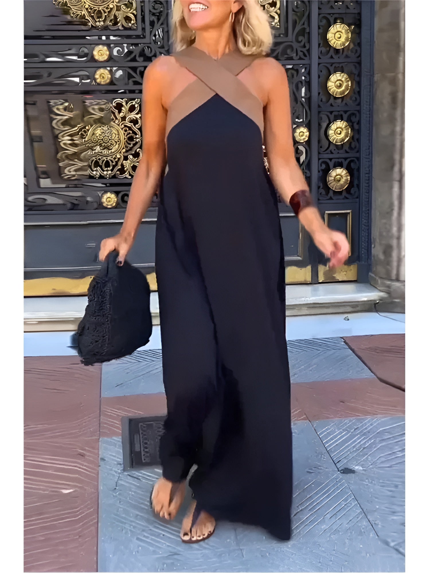 ELARA | FLOWING MAXI DRESS WITH TUMMY COVERAGE