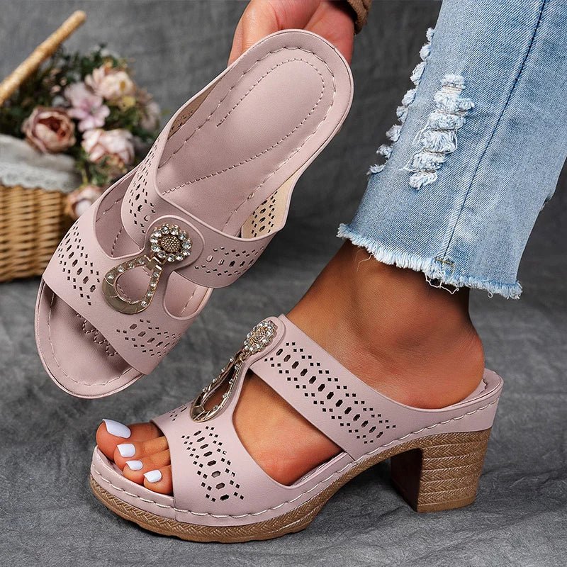 FAITH | CHIC AND COMFORTABLE SANDALS