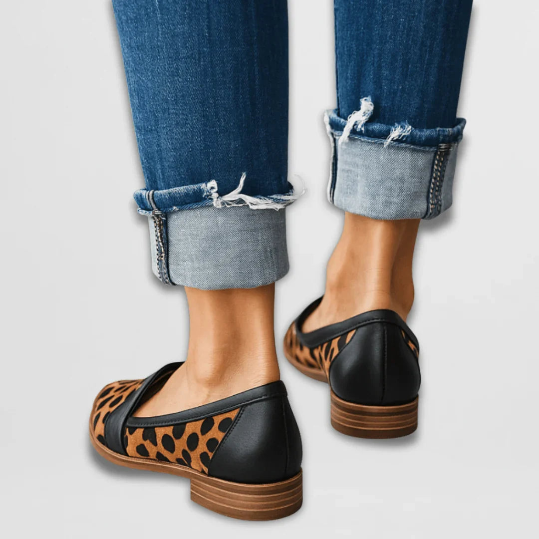 RAINA | POINTED TOE LOAFERS