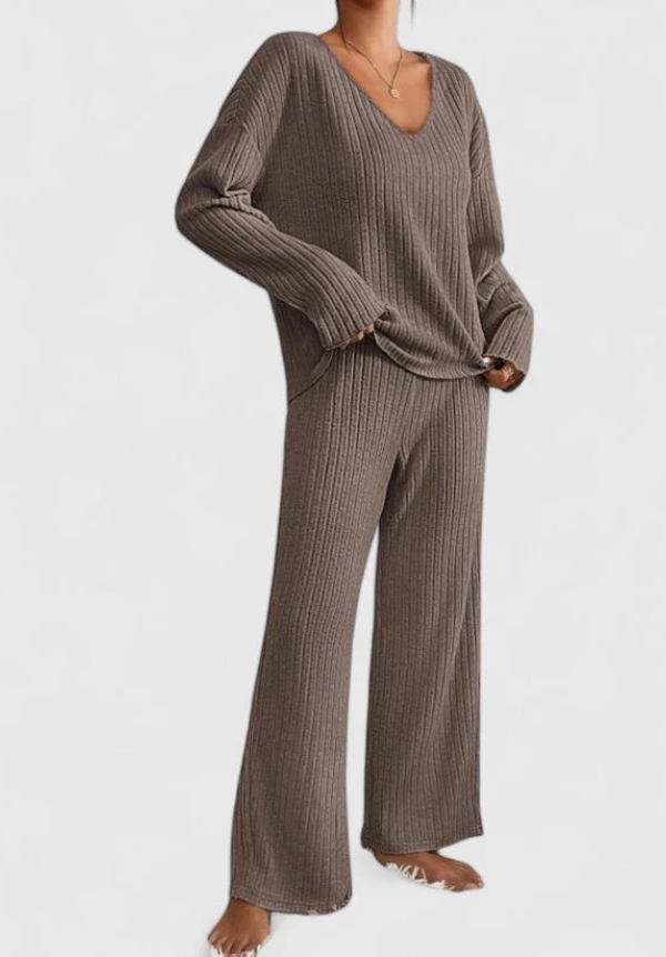 LIV | TUMMY COVERING COMFY KNIT LOUNGE SET