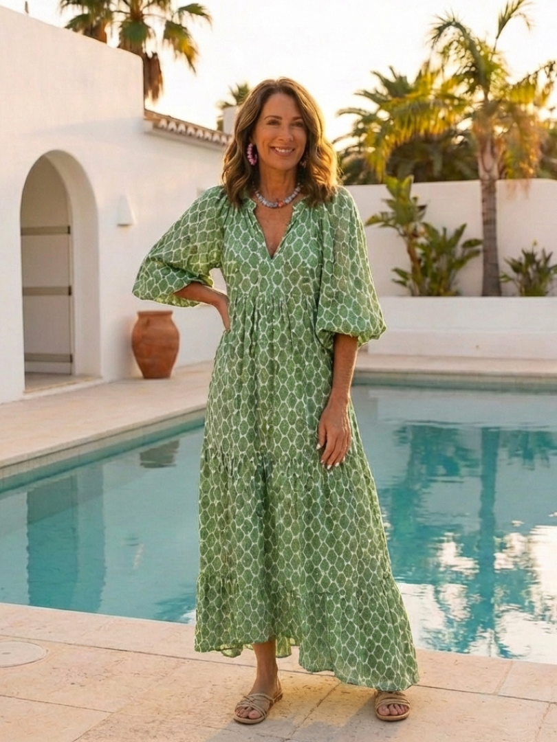 PERPETUA | THREE QUARTER SLEEVE V NECK PATTERNED MIDI DRESS