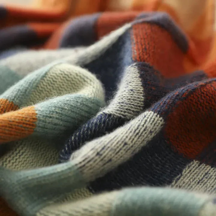 ALEXIA | CHECKERED PATTERN SWEATER