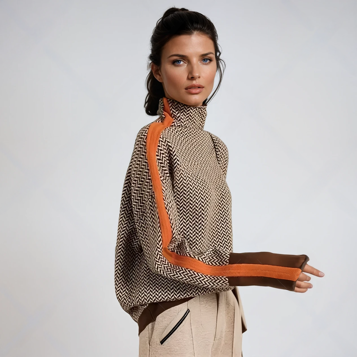 ROBIN | TURTLENECK WITH STRIKING CONTRAST STRIPES