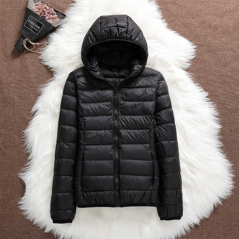EMILIA | LIGHTWEIGHT CASUAL HOODED JACKET